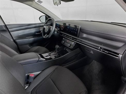 New 2026 Hyundai Tucson SE image 25