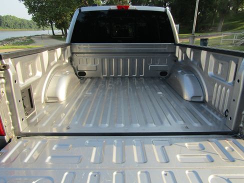 Used 2022 Ford F150 Lariat AWD/4WD image 15