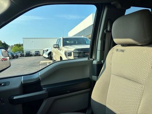 Used 2017 Ford F150 XLT w/ Equipment Group 302A Luxury AWD/4WD image 12