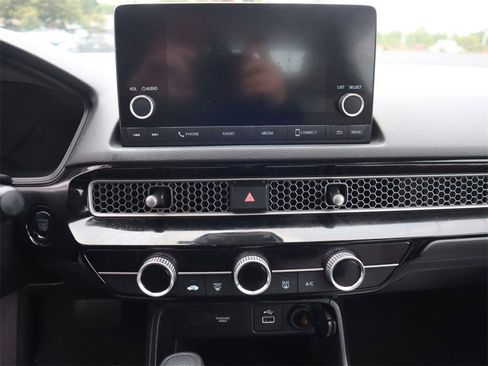 Used 2024 Honda Civic LX image 18