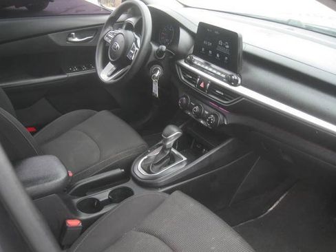 Used 2020 Kia Forte LXS FWD image 15