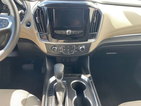 Used 2023 Chevrolet Traverse LS AWD/4WD image 9