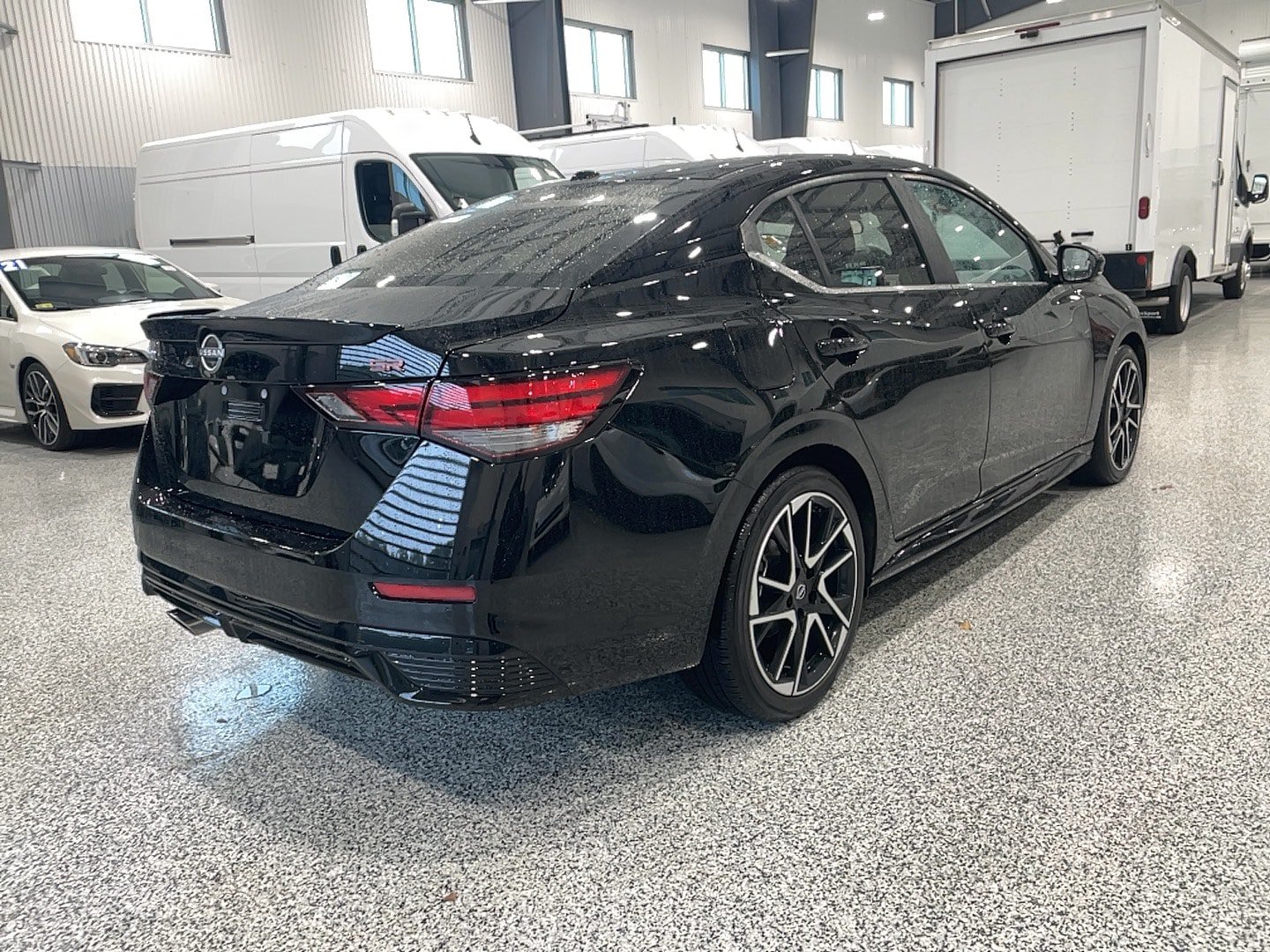 Used 2025 Nissan Sentra SR w/ SR Premium Package FWD image 16