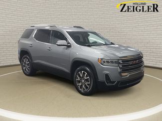 Used 2023 GMC Acadia SLE w/ Driver Convenience Package video 3