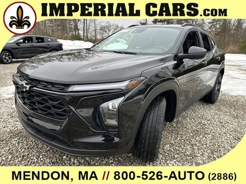 New 2026 Chevrolet Trax LT w/ Driver Confidence Package FWD image 4