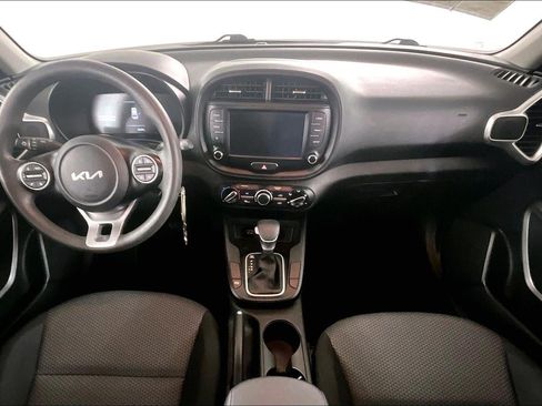 Used 2024 Kia Soul LX w/ Option Group 015 FWD image 7