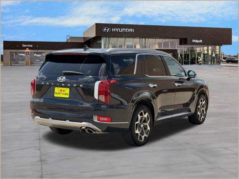 Used 2022 Hyundai Palisade Calligraphy image 9