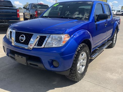 Used 2012 Nissan Frontier SV RWD image 3