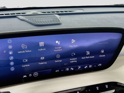 Certified 2025 Buick Enclave Avenir w/ Super Cruise Package AWD/4WD image 13