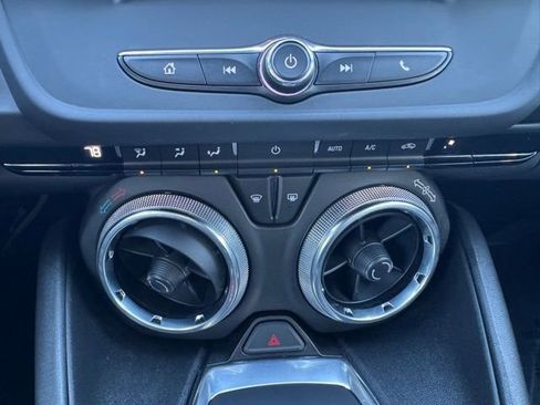 Used 2023 Chevrolet Camaro LT RWD image 15