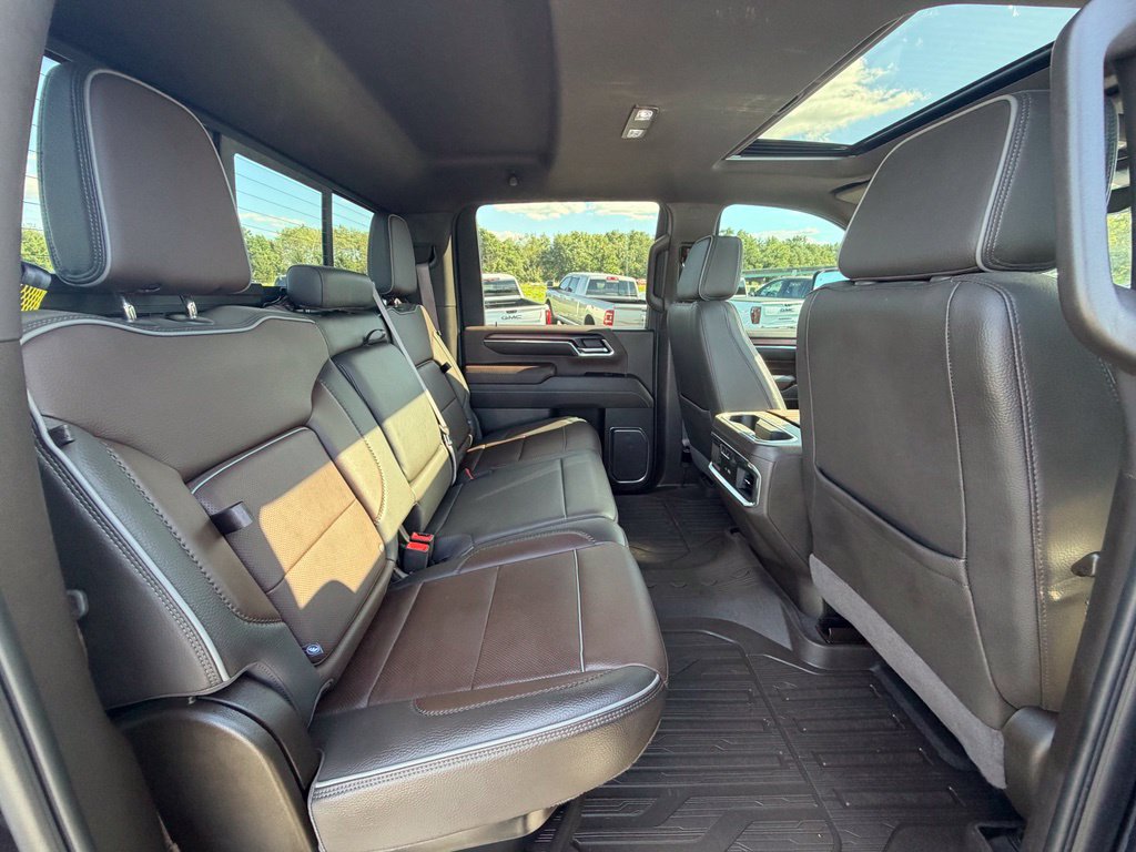 Used 2024 GMC Sierra 2500 Denali w/ Denali Reserve Package AWD/4WD image 24