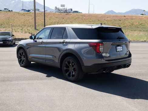 Used 2022 Ford Explorer ST w/ Equipment Group 401A AWD/4WD image 5