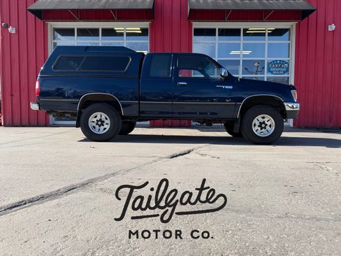 Used 1995 Toyota T100 SR5 image 1