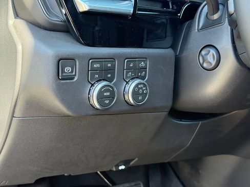 New 2026 GMC Sierra 1500 SLT AWD/4WD image 16