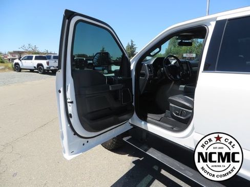 Used 2020 Ford F350 Platinum w/ FX4 Off-Road Package AWD/4WD image 19