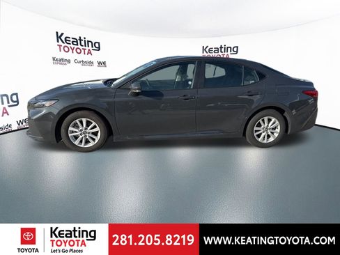 Used 2026 Toyota Camry LE FWD image 4