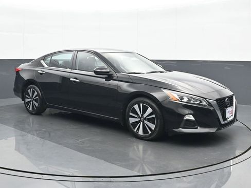 Used 2022 Nissan Altima 2.5 SV image 9