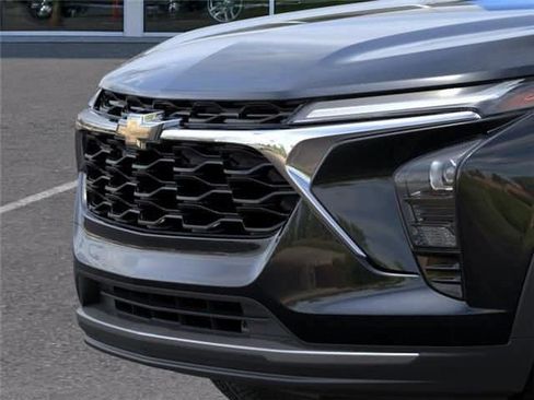 New 2026 Chevrolet Trax LT image 13