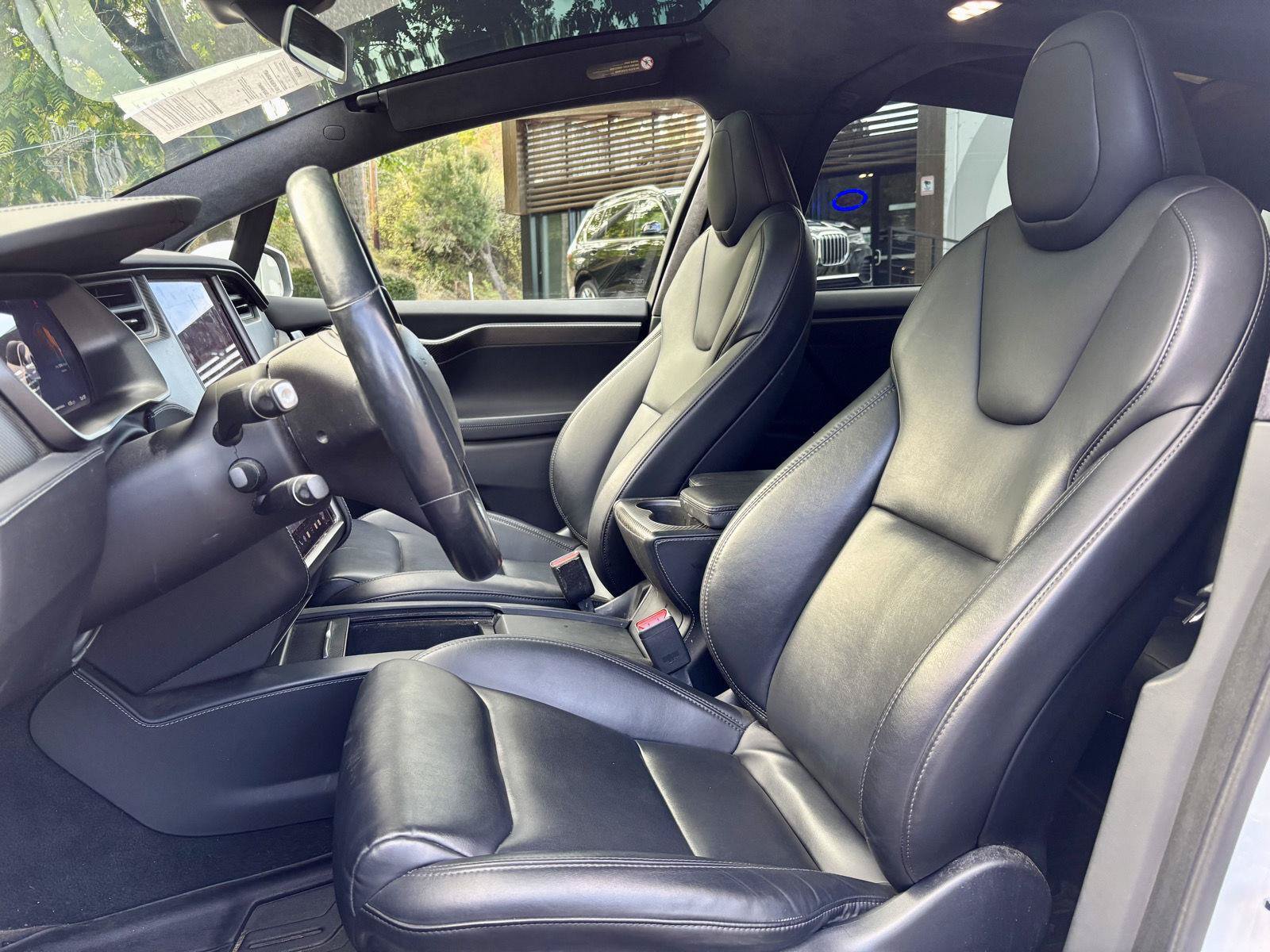 Used 2020 Tesla Model X Performance AWD/4WD image 2