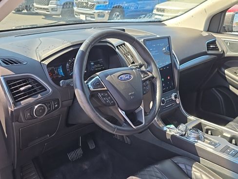 Used 2024 Ford Edge Titanium AWD/4WD image 12