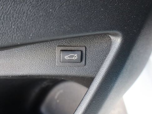 Used 2025 BMW M2 RWD image 30