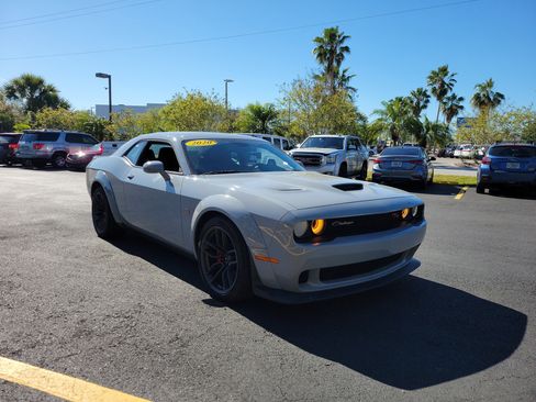 Used 2020 Dodge Challenger R/T Scat Pack RWD image 1