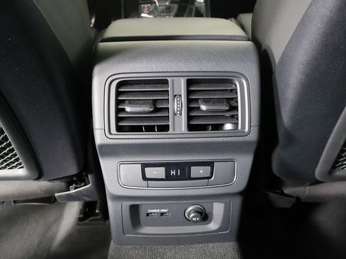 Used 2024 Audi SQ5 Premium Plus w/ Premium Plus Package image 26