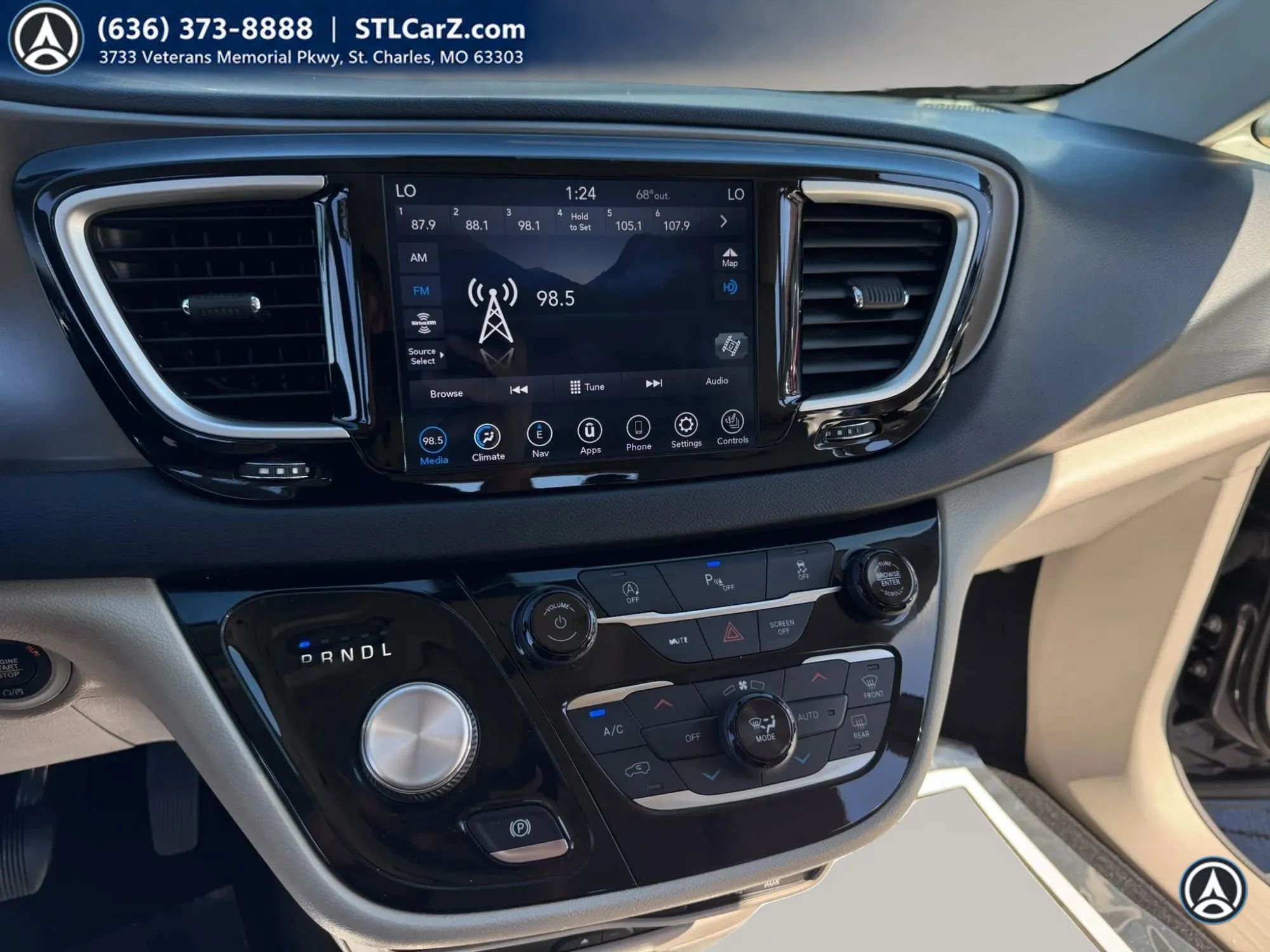 Used 2020 Chrysler Pacifica Touring-L Plus FWD image 19