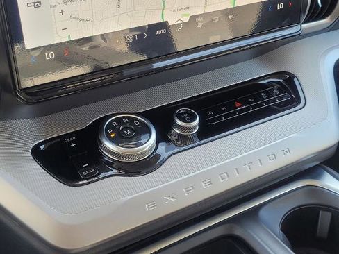 New 2026 Ford Expedition Active image 22