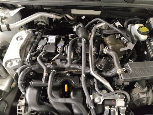 Used 2020 Nissan Sentra SR FWD image 30