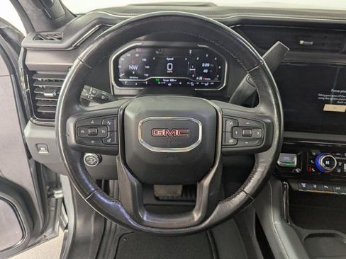 Used 2025 GMC Sierra 2500 AT4X image 14