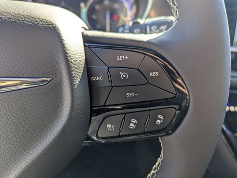 New 2026 Chrysler Pacifica Select w/ S Appearance Package FWD image 20