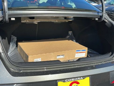 New 2026 Hyundai Elantra Limited image 31