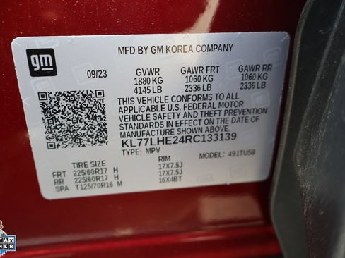 Used 2024 Chevrolet Trax LT w/ LT Convenience Package FWD image 30