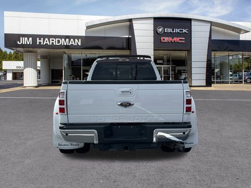 Used 2016 Ford F350 Lariat w/ Lariat Interior Package image 6