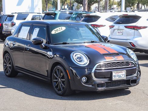 Used 2021 MINI Cooper S FWD image 3