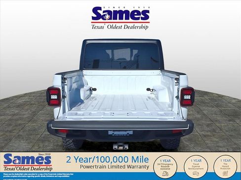 Used 2024 Jeep Gladiator Sport image 6