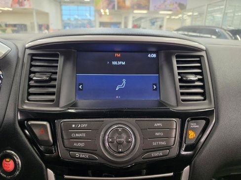 Used 2019 Nissan Pathfinder SV FWD image 25
