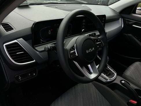 New 2026 Kia Seltos LX AWD/4WD image 29
