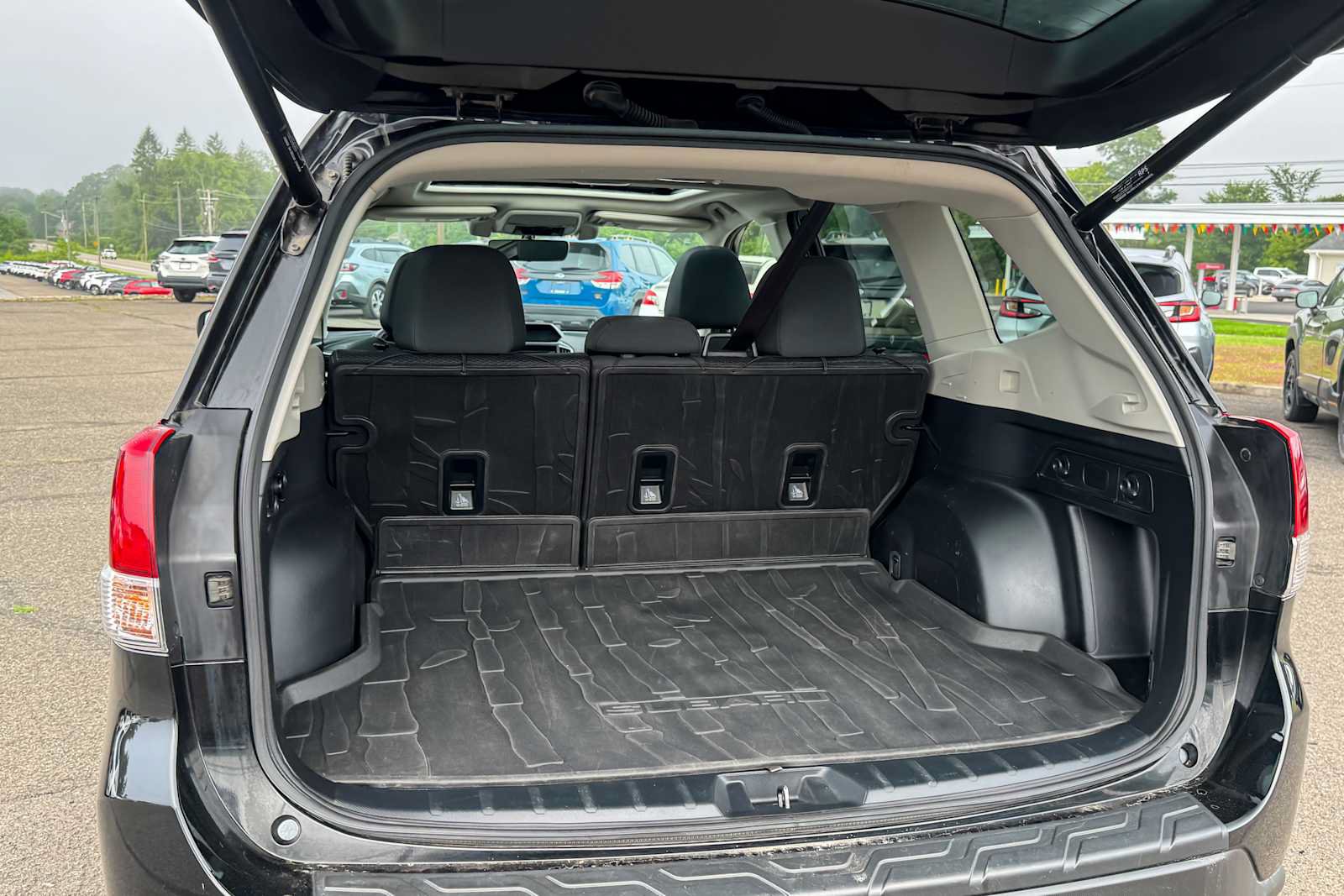 Used 2021 Subaru Forester Premium AWD/4WD image 12