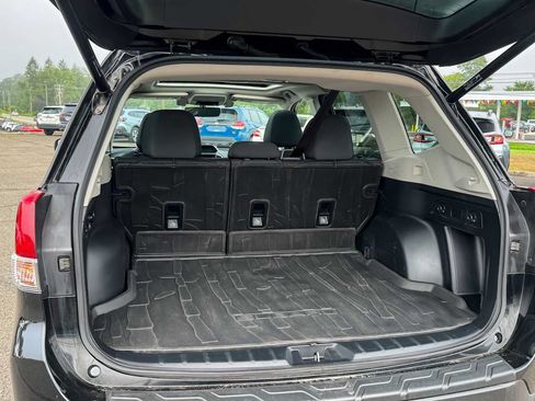 Used 2021 Subaru Forester Premium AWD/4WD image 12