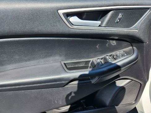 Used 2021 Ford Edge SEL w/ Convenience Package image 19