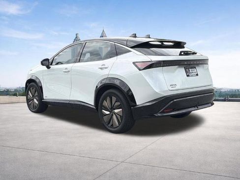 Certified 2023 Nissan Ariya FWD image 28