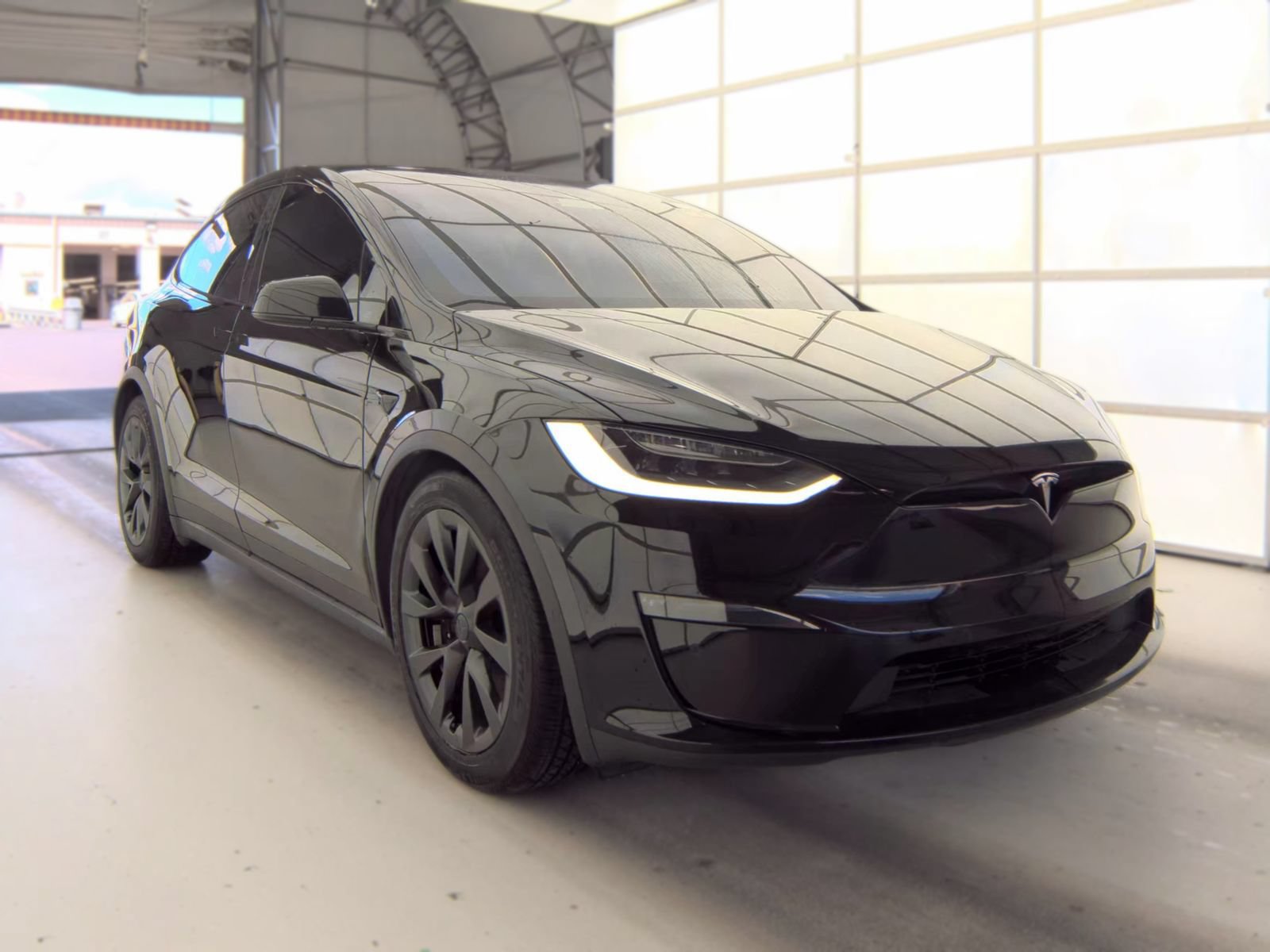 Used 2023 Tesla Model X AWD/4WD image 1
