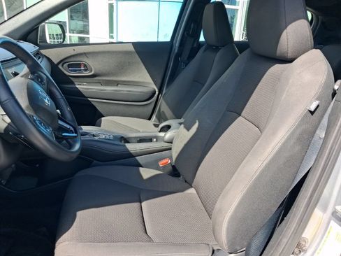 Used 2019 Honda HR-V Sport image 16