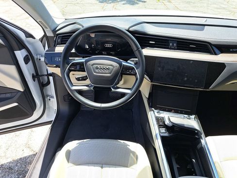 Used 2024 Audi Q8 e-tron Premium Plus w/ Premium Plus Package AWD/4WD image 6