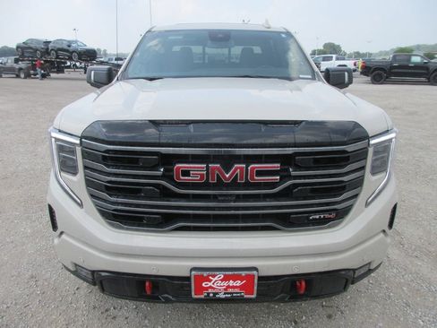 New 2026 GMC Sierra 1500 AT4 w/ AT4 Premium Package AWD/4WD image 13