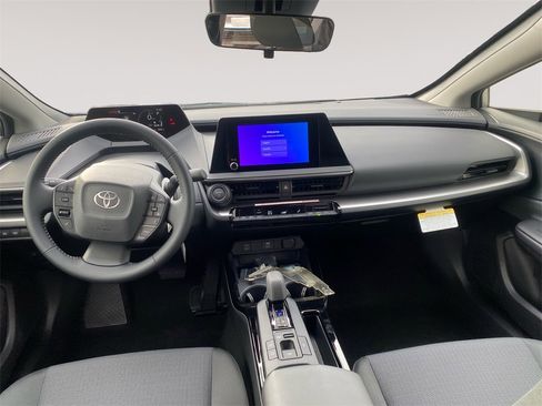 New 2026 Toyota Prius LE image 10