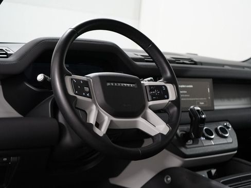 Used 2023 Land Rover Defender 90 S AWD/4WD image 13