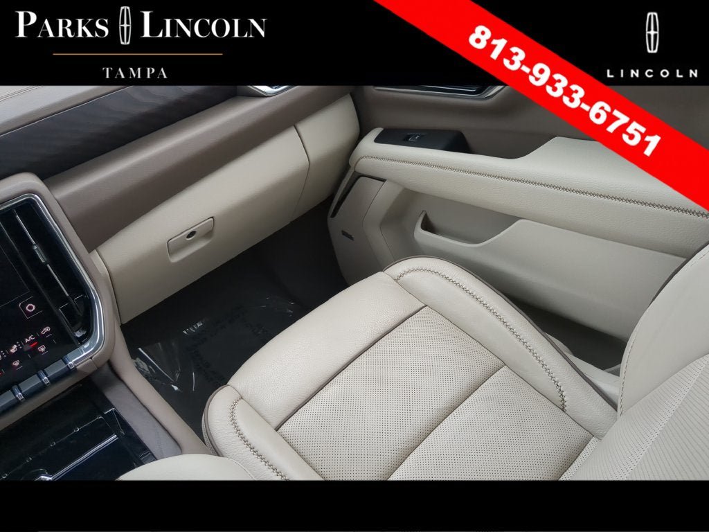 Used 2025 GMC Yukon XL Denali w/ Sun & Power Step Package RWD image 13